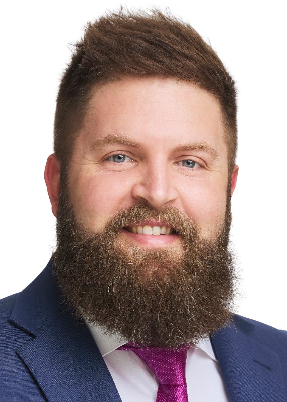 Andrew Hess — Listing & Buyer Specialist